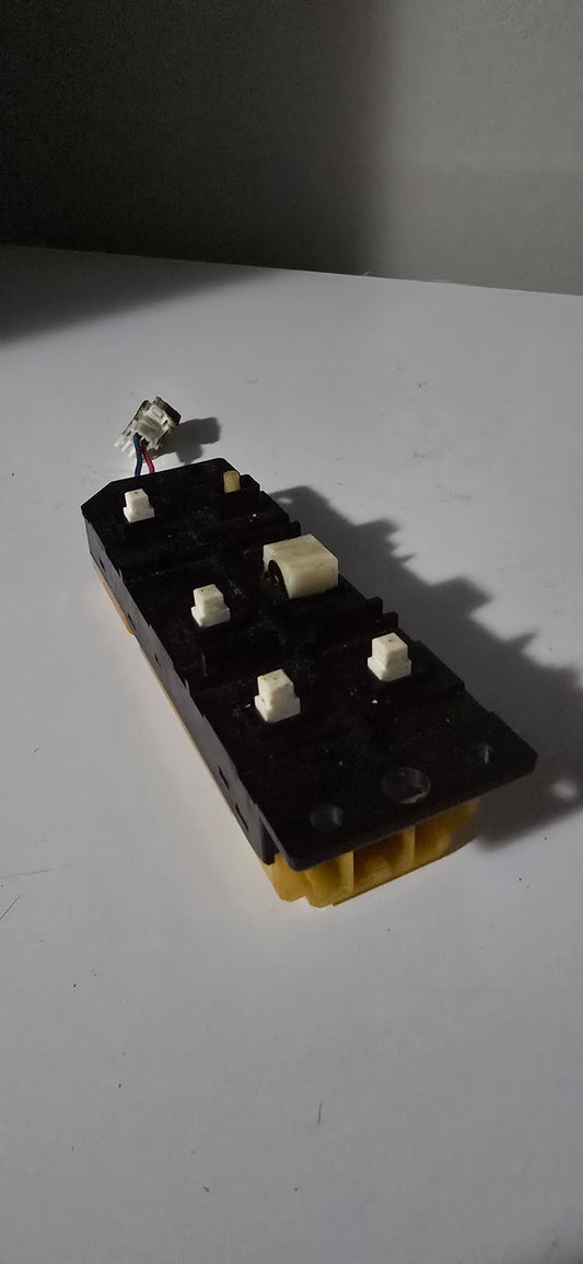 Nissan Skyline R32 Sedan Power Window Switch Kit