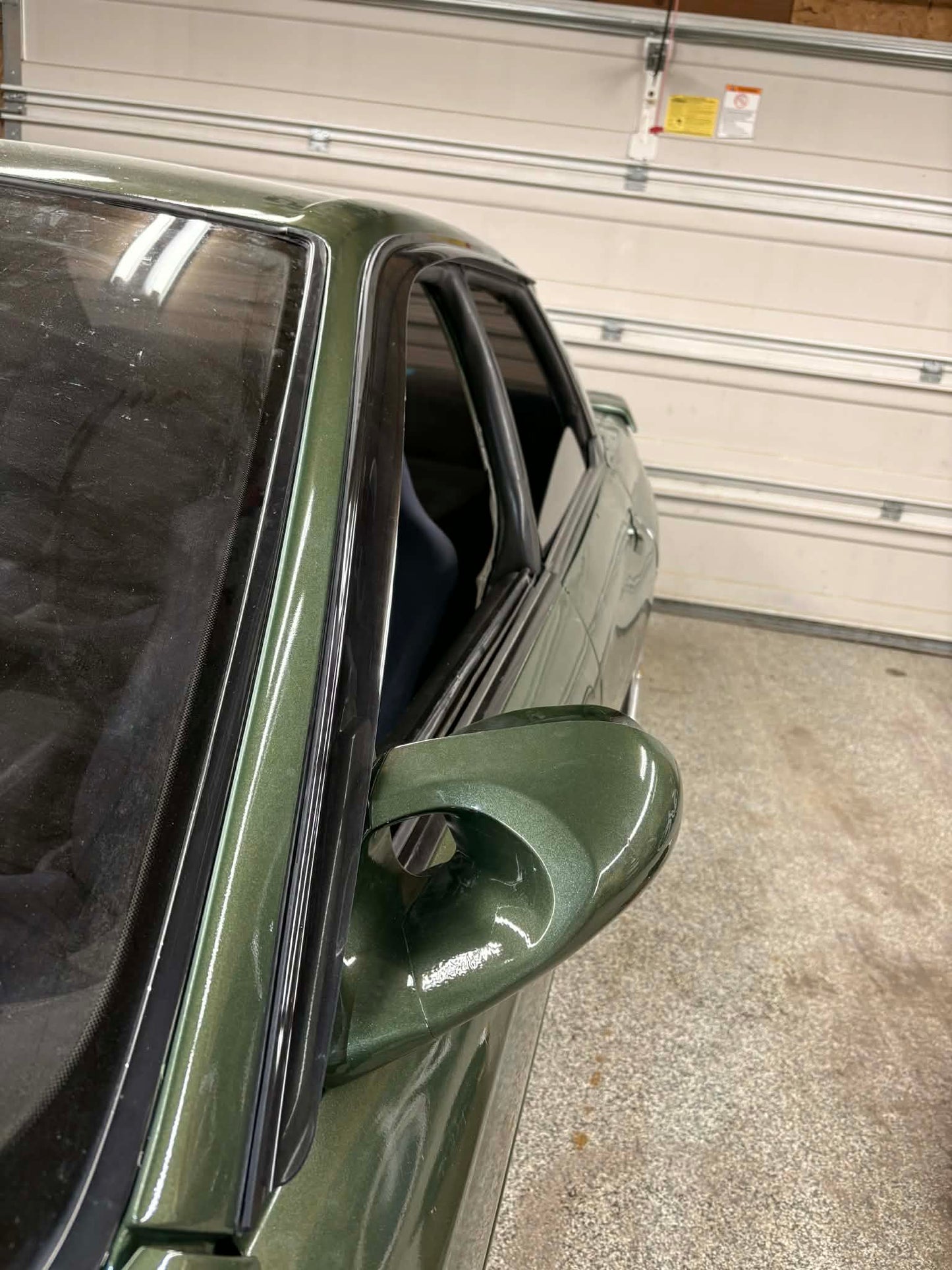 ' Nissan Skyline R32 Sedan - Rain Guards