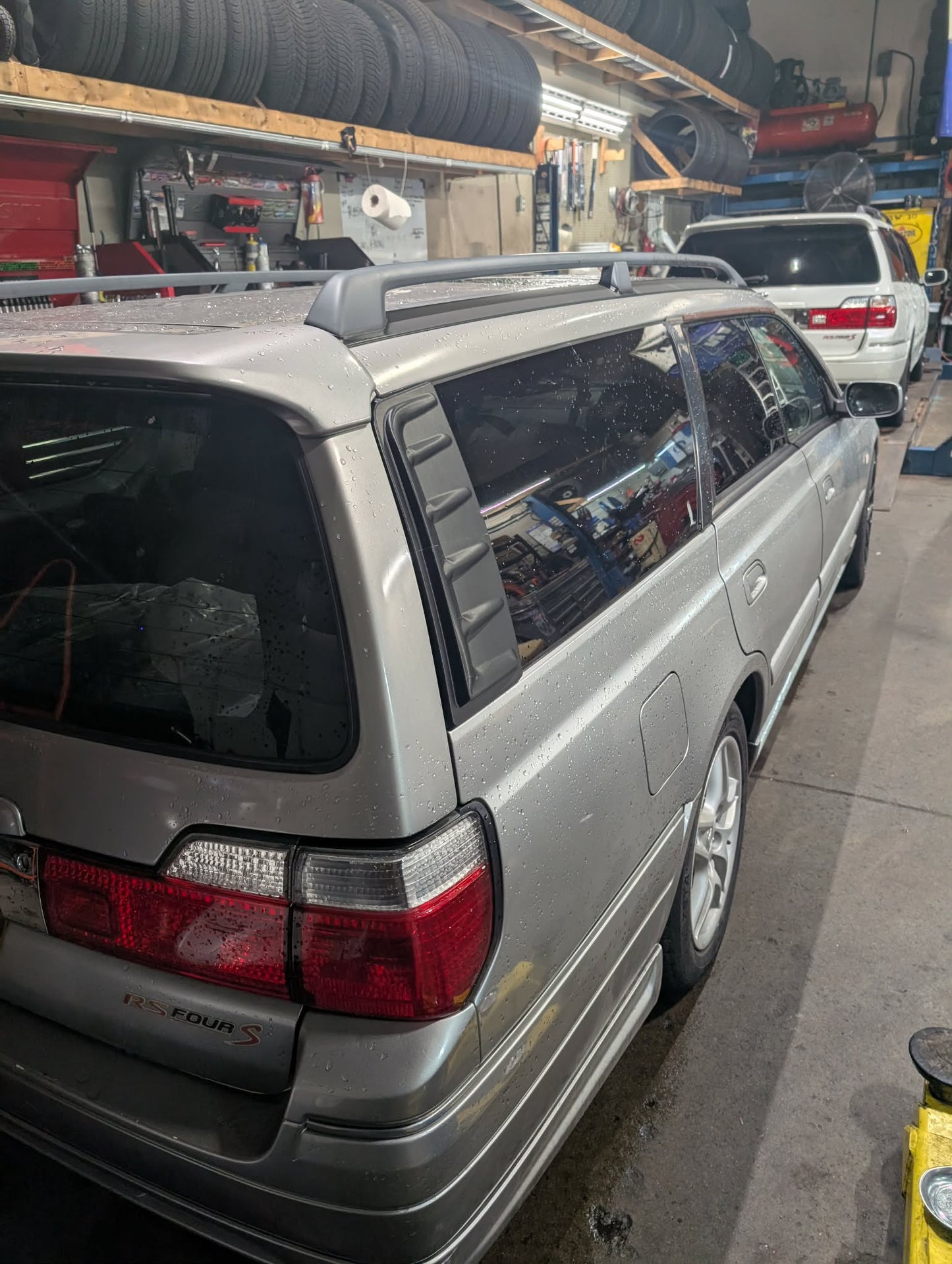 Nissan Stagea: DayZ D Pillars