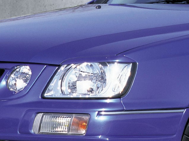 Nissan Stagea S2: Freeway Dolphin Eyelids